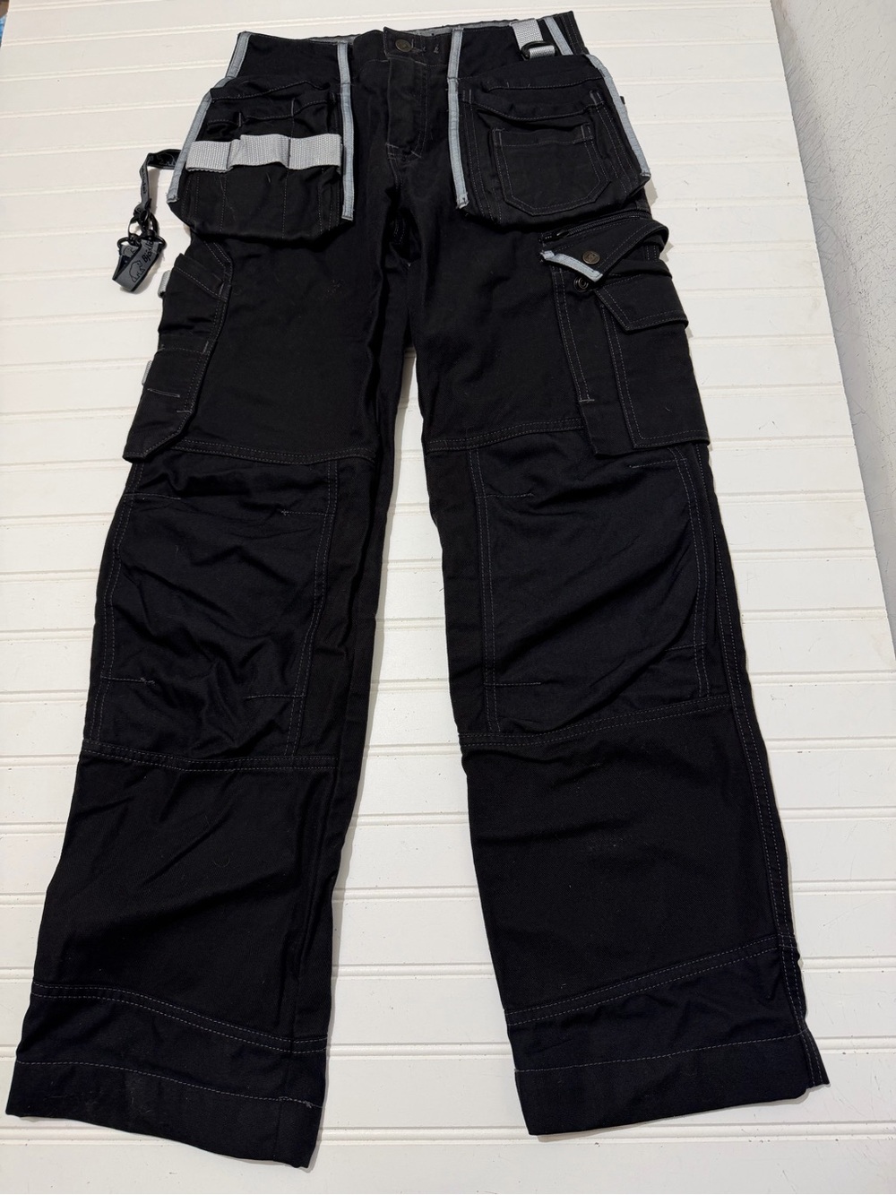 Women's Black Wide Leg Cargo Jeans with Utility Pockets